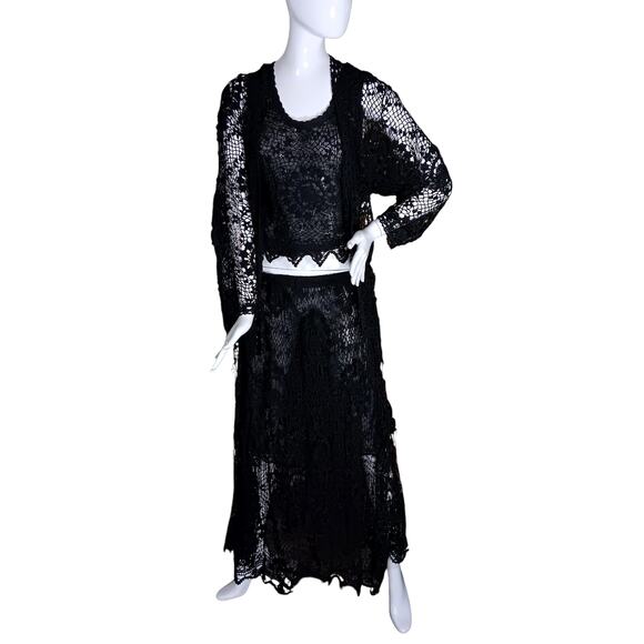 Set of 3 Piece Open Knit Skirt Top and Cardi Size Medium Black Floral Pattern - Picture 1 of 15